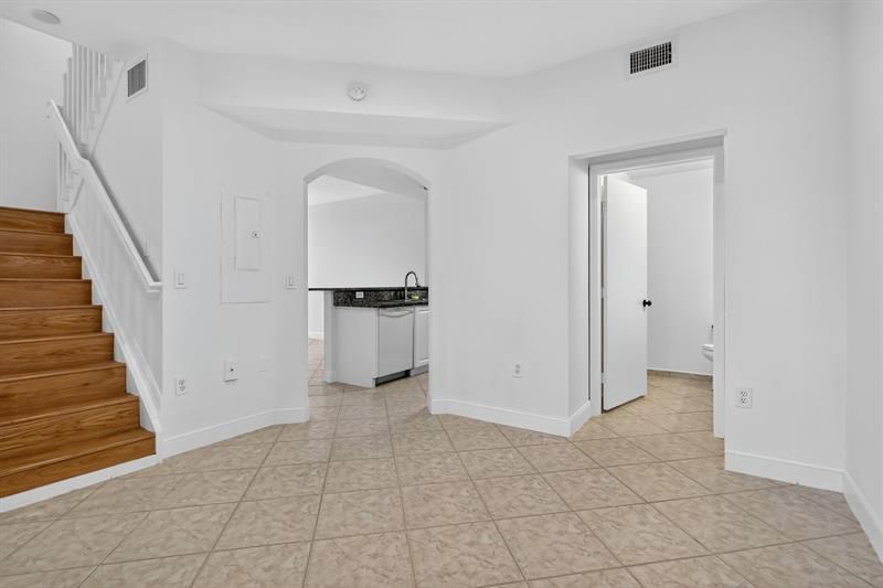 6103 NW 116th Place, Unit 6103, Doral, FL 33178 Photo