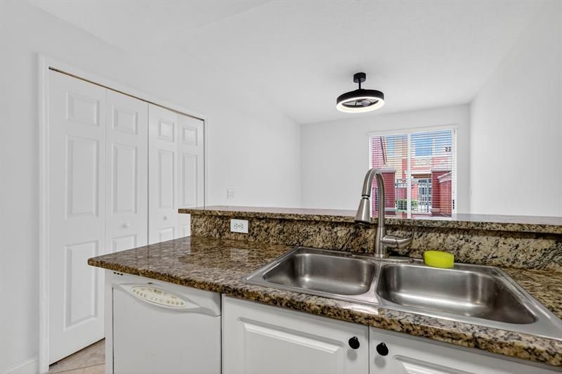 6103 NW 116th Place, Unit 6103, Doral, FL 33178 Photo