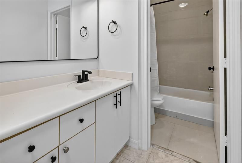 6103 NW 116th Place, Unit 6103, Doral, FL 33178 Photo