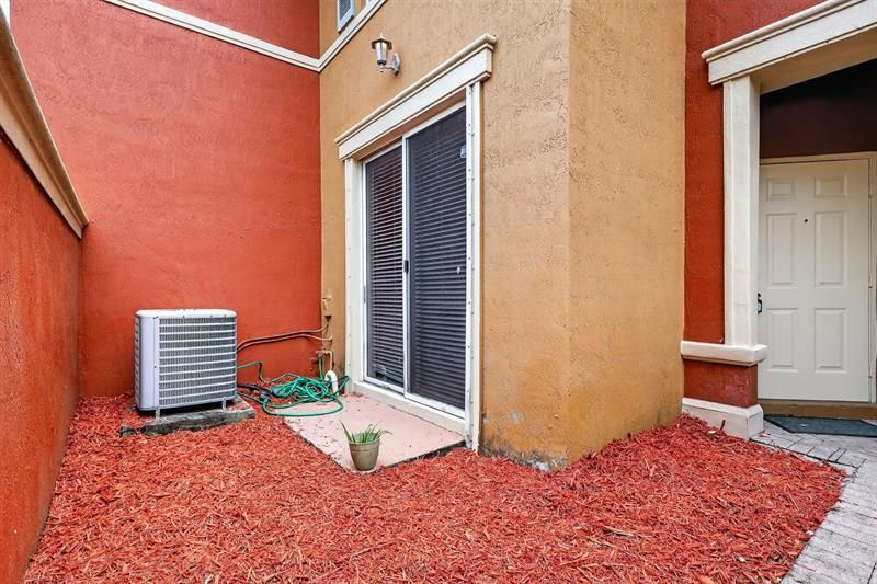 6103 NW 116th Place, Unit 6103, Doral, FL 33178 Photo