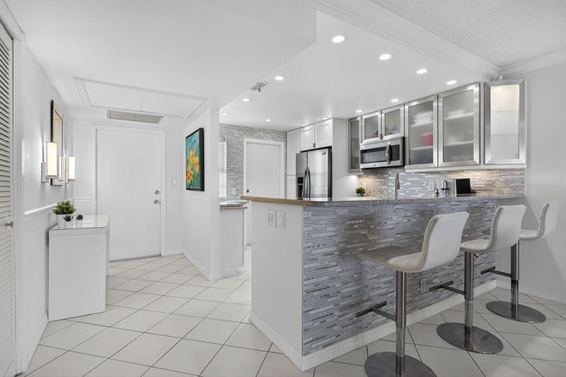 2940 Course Drive, Unit 903, Pompano Beach, FL 33069 Photo