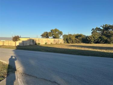 5725 Wilbarger Street, Fort Worth, TX 76119