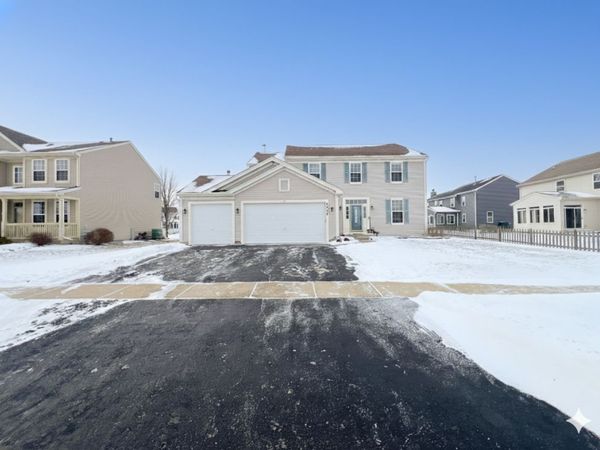 2441 Haydn Street, Woodstock, IL 60098