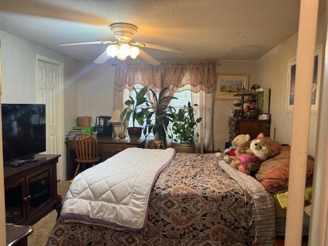 118 Leslie Circle Photo 12