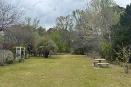 118 Leslie Circle photo 4