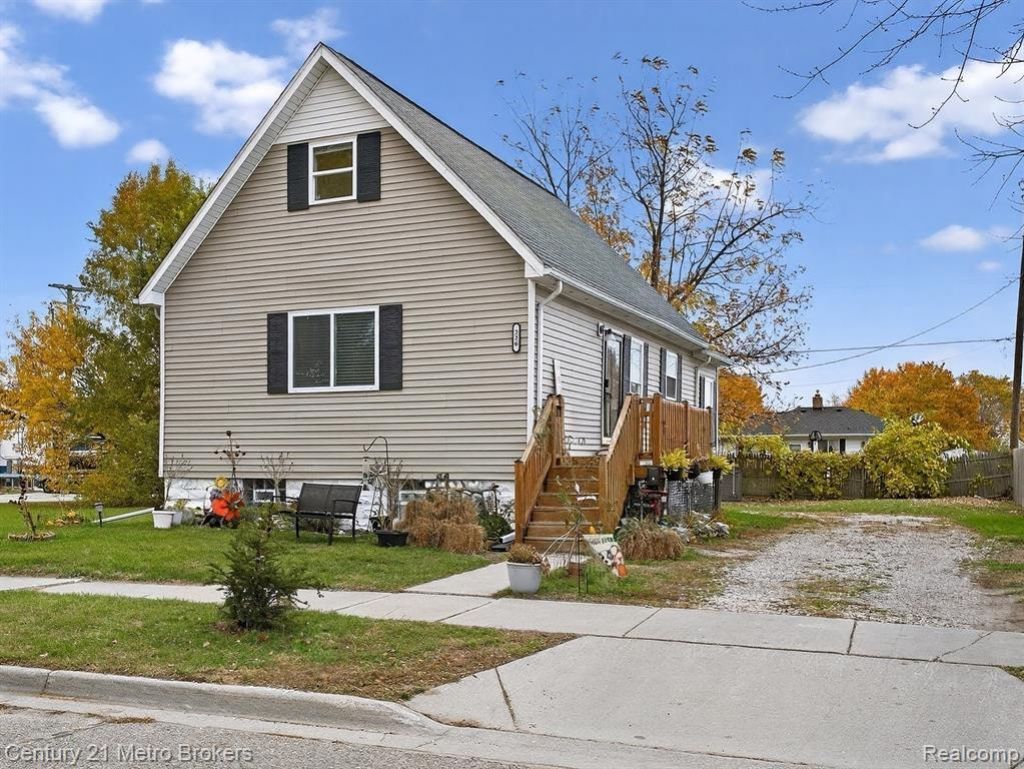226 Bell Street, Marine City, MI 48039 Main Photo