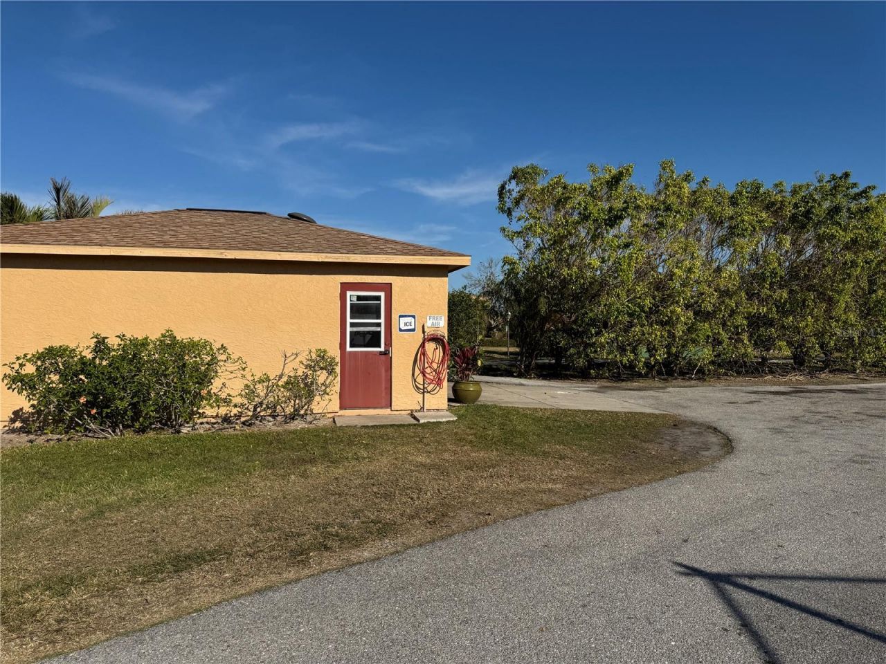 4104 Catalina Drive, Bradenton, FL 34210 Photo