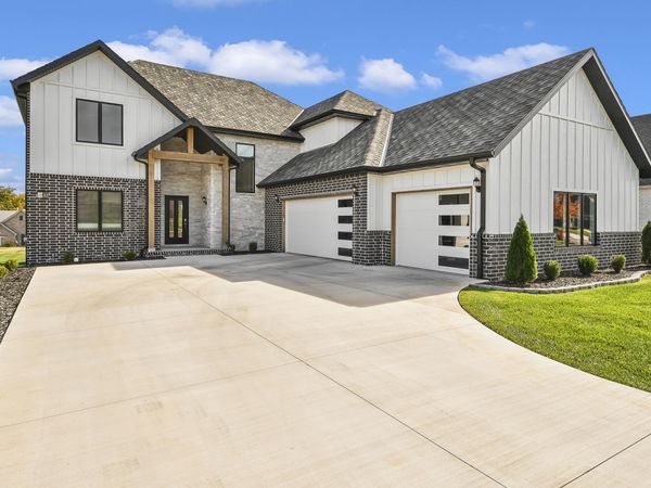 3810 E Cherry Street, Unit 32, Springfield, MO 65809