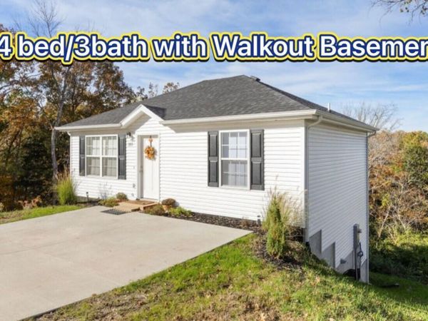 393 Walnut Street, Hollister, MO 65672