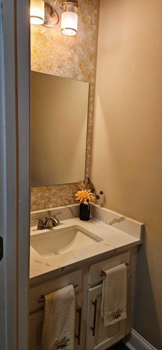 206 New Iris Lane Photo 15