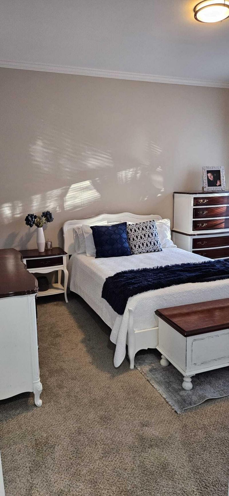 206 New Iris Lane Photo 4