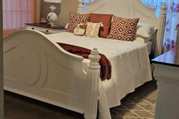 206 New Iris Lane photo 4