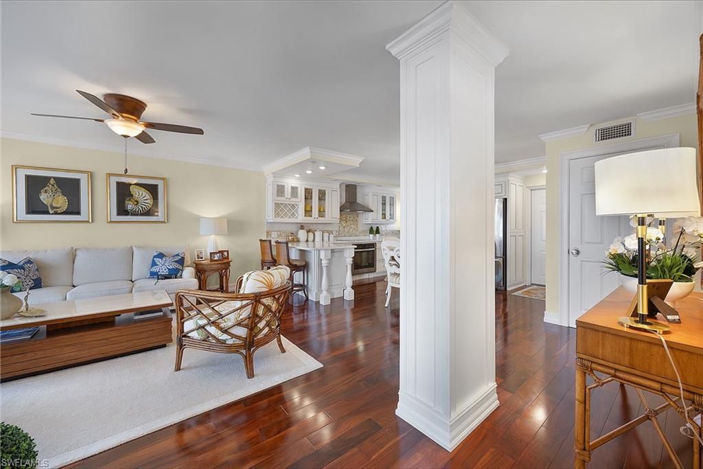 300 Park Shore Dr, Unit 5B, Naples, FL 34103 Photo