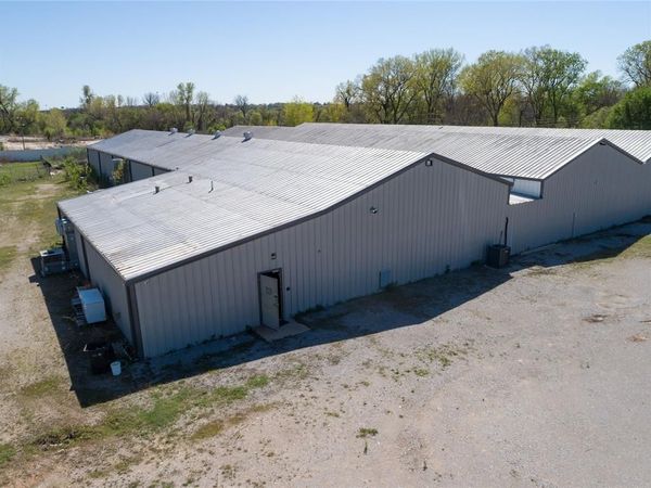 910 S 6th Avenue, Purcell, OK 73080