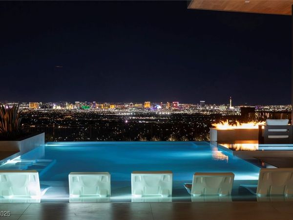 19 Boulderback Drive, Henderson, NV 89012