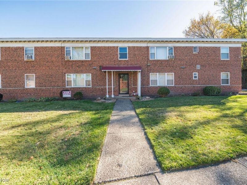 15978 Nelacrest Road, East Cleveland, OH 44112 Photo 1