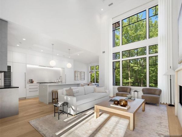 24 Stone Bridge Court, DEMAREST, NJ 07627