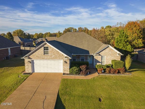 23 Spindrift Drive, Jackson, TN 38305
