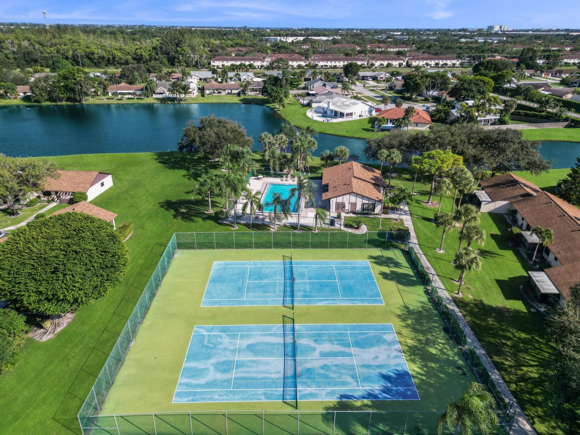 48 Via De Casas Norte, Boynton Beach, FL 33426 Photo