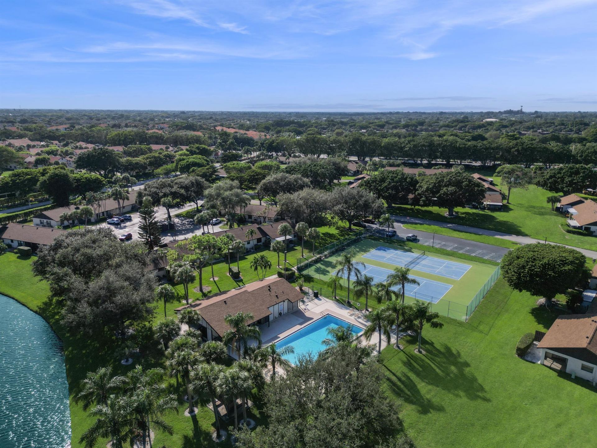 48 Via De Casas Norte, Boynton Beach, FL 33426 Photo