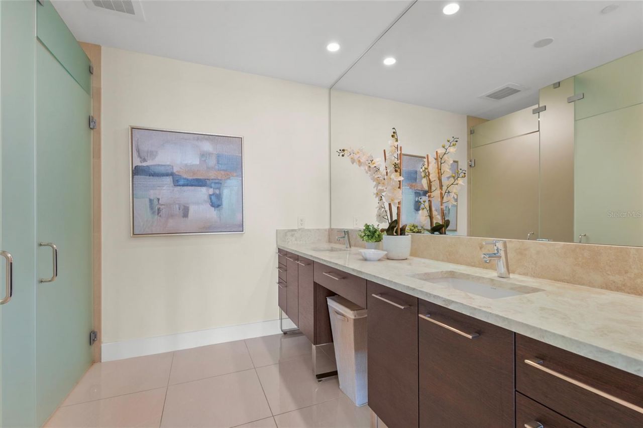 1155 N Gulfstream Avenue, Unit 508, Sarasota, FL 34236 Photo