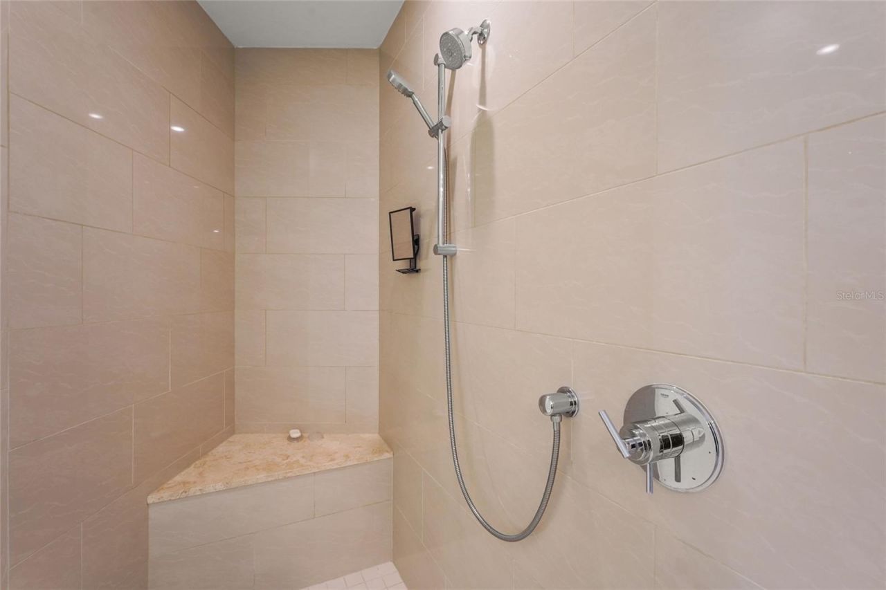 1155 N Gulfstream Avenue, Unit 508, Sarasota, FL 34236 Photo