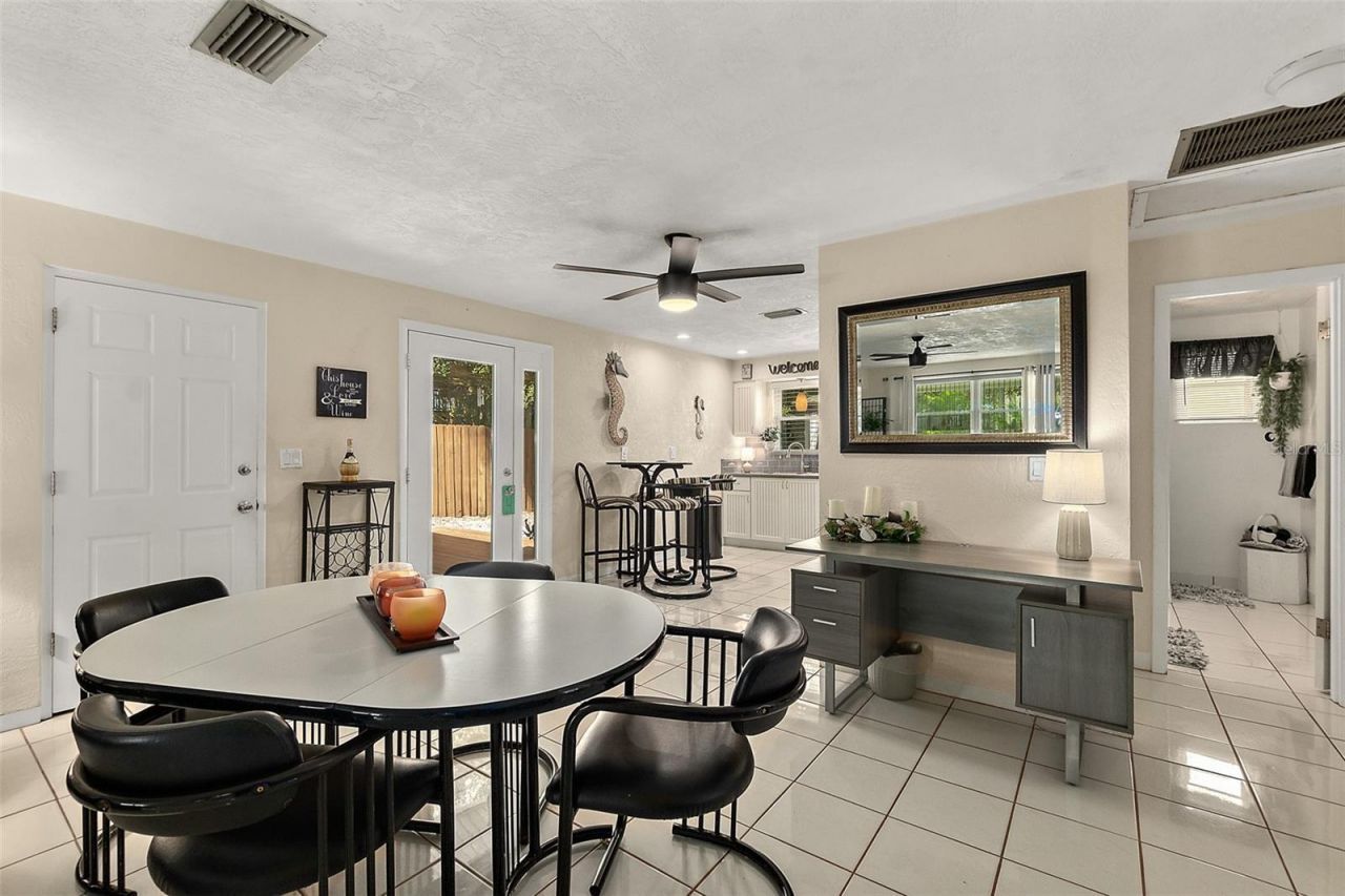 210 Lincoln Avenue, New Smyrna Beach, FL 32169 Photo