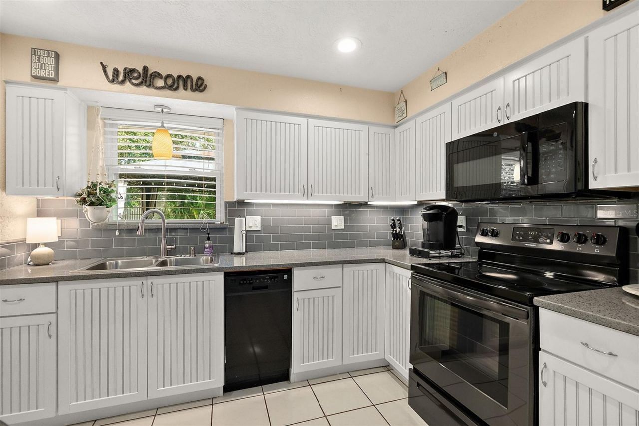 210 Lincoln Avenue, New Smyrna Beach, FL 32169 Photo