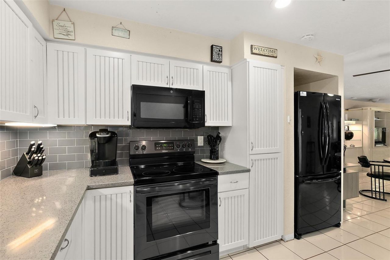 210 Lincoln Avenue, New Smyrna Beach, FL 32169 Photo