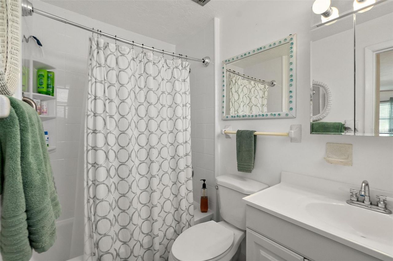 210 Lincoln Avenue, New Smyrna Beach, FL 32169 Photo