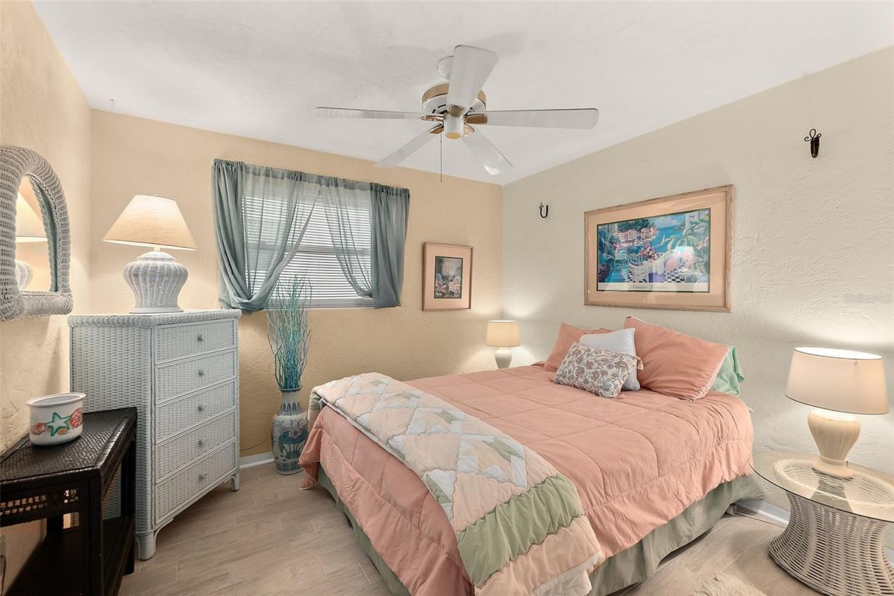 210 Lincoln Avenue, New Smyrna Beach, FL 32169 Photo