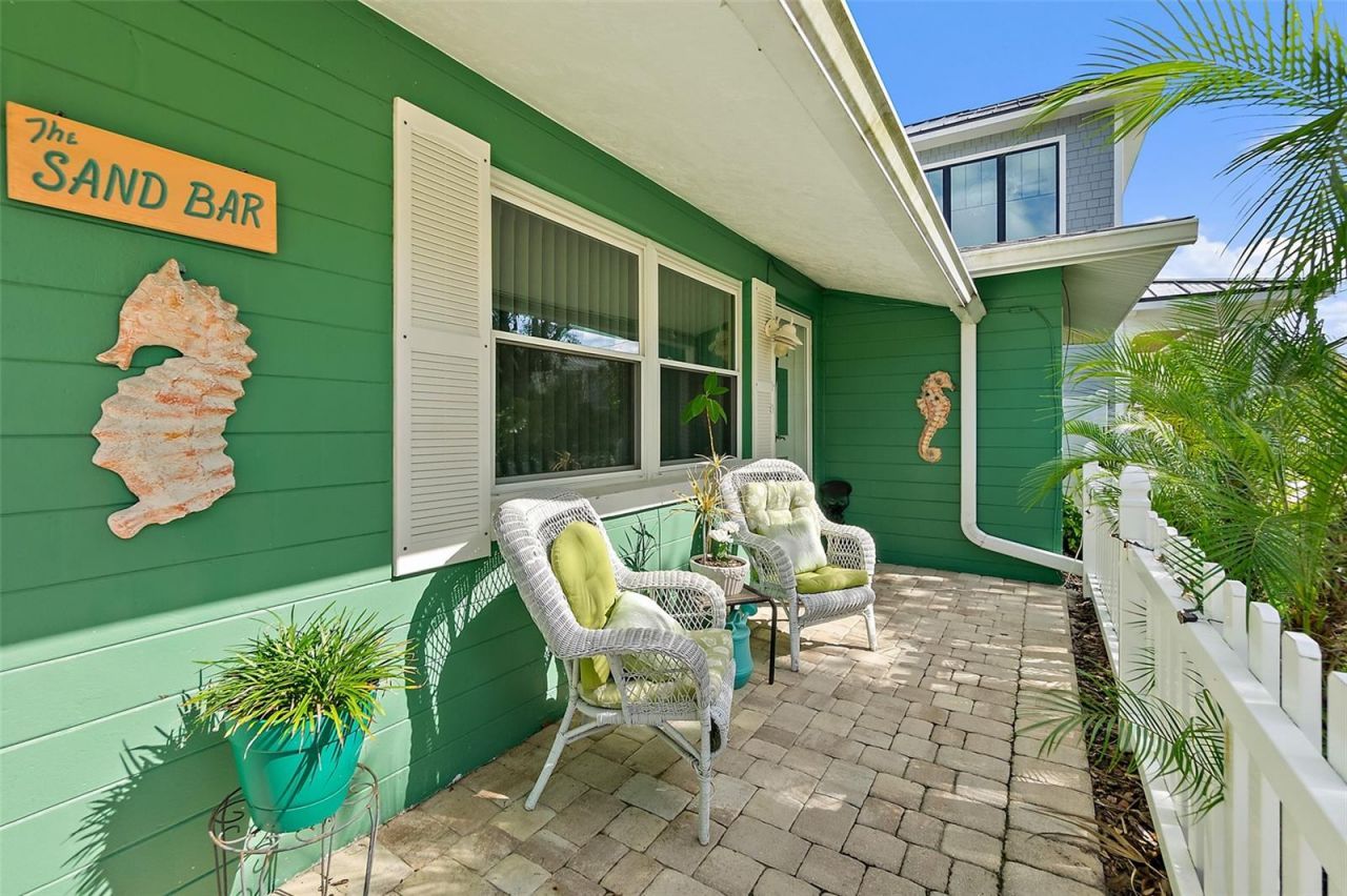 210 Lincoln Avenue, New Smyrna Beach, FL 32169 Photo