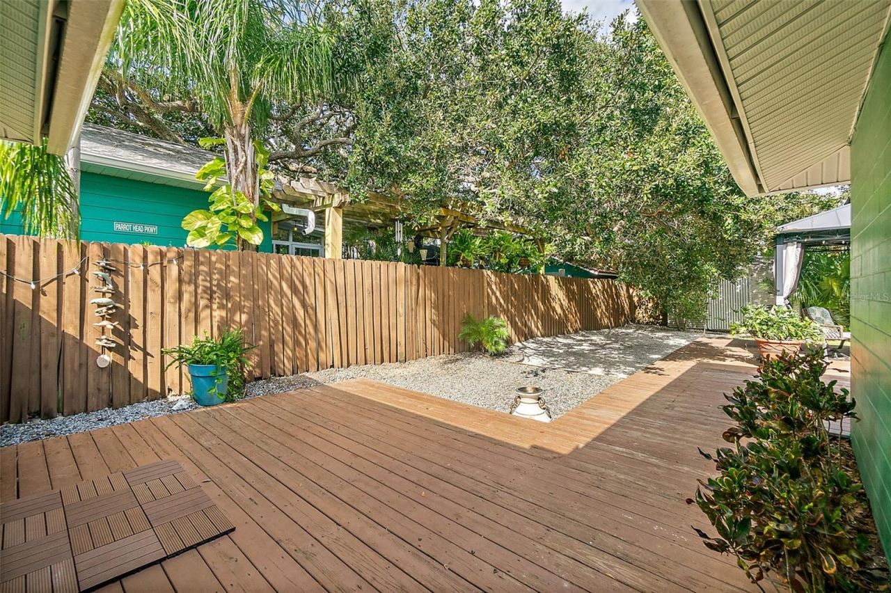 210 Lincoln Avenue, New Smyrna Beach, FL 32169 Photo