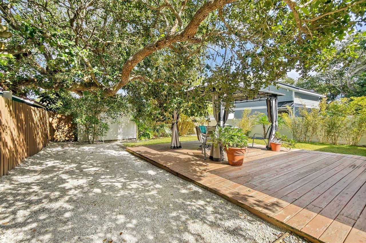 210 Lincoln Avenue, New Smyrna Beach, FL 32169 Photo