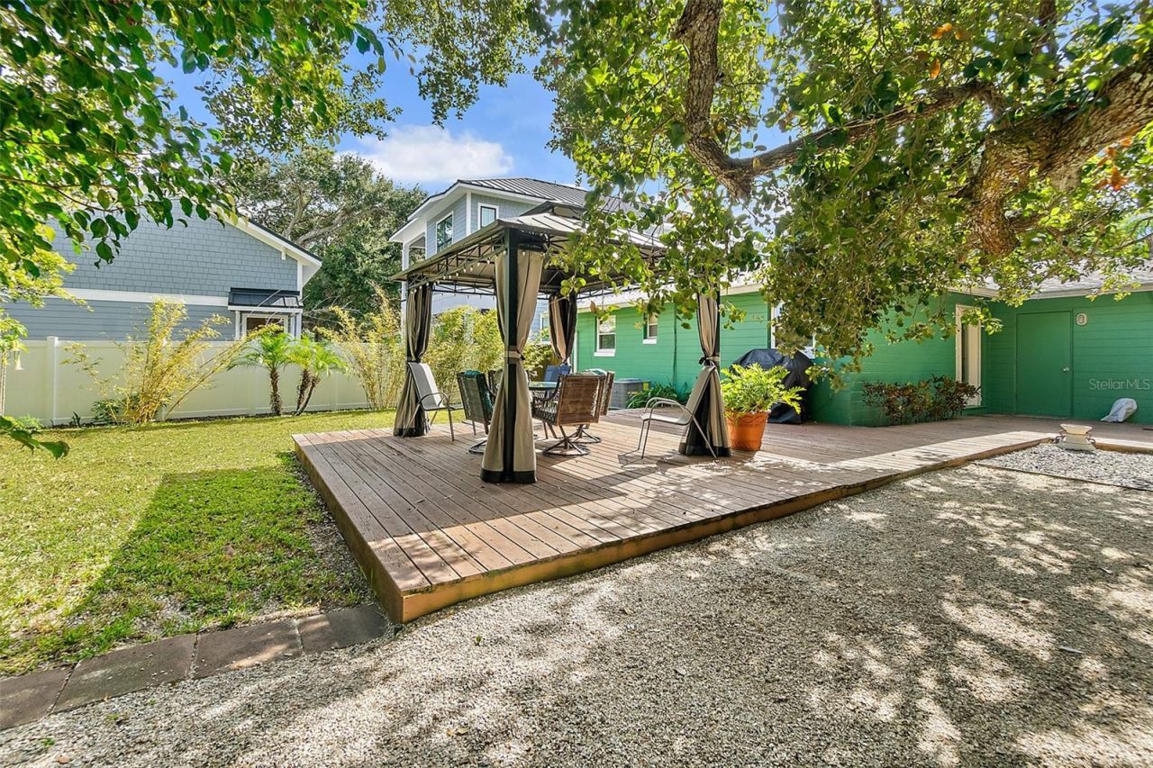 210 Lincoln Avenue, New Smyrna Beach, FL 32169 Photo