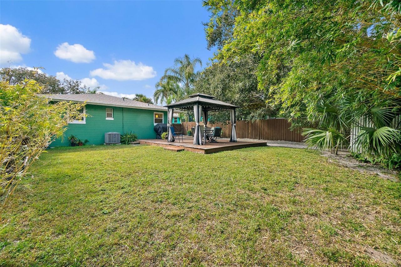 210 Lincoln Avenue, New Smyrna Beach, FL 32169 Photo