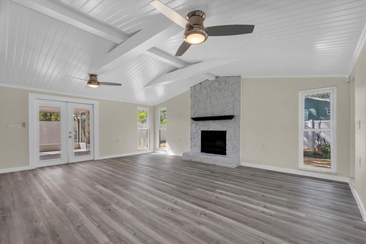 5630 Denver Street Ne, Saint Petersburg, FL 33703 Photo