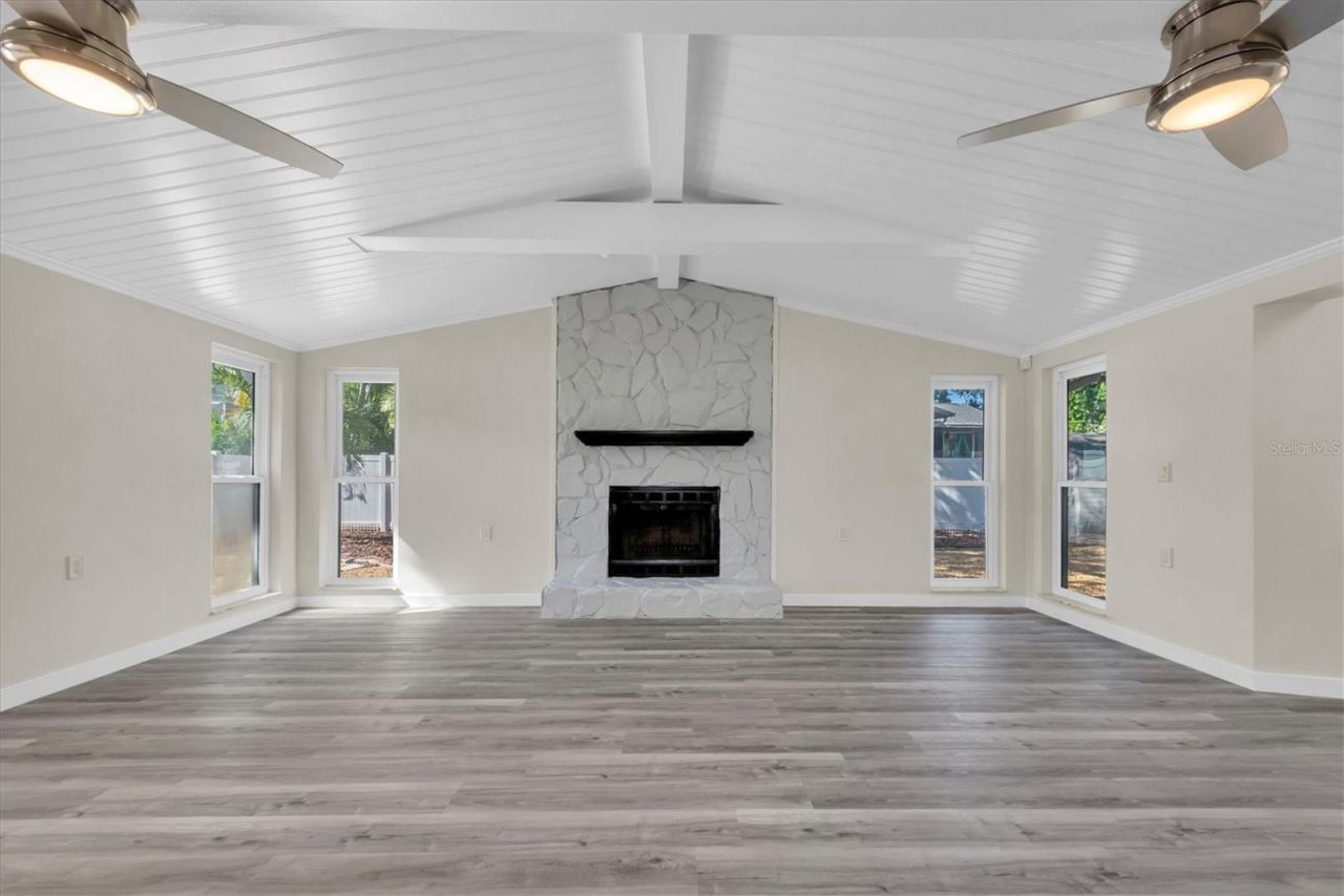 5630 Denver Street Ne, Saint Petersburg, FL 33703 Photo