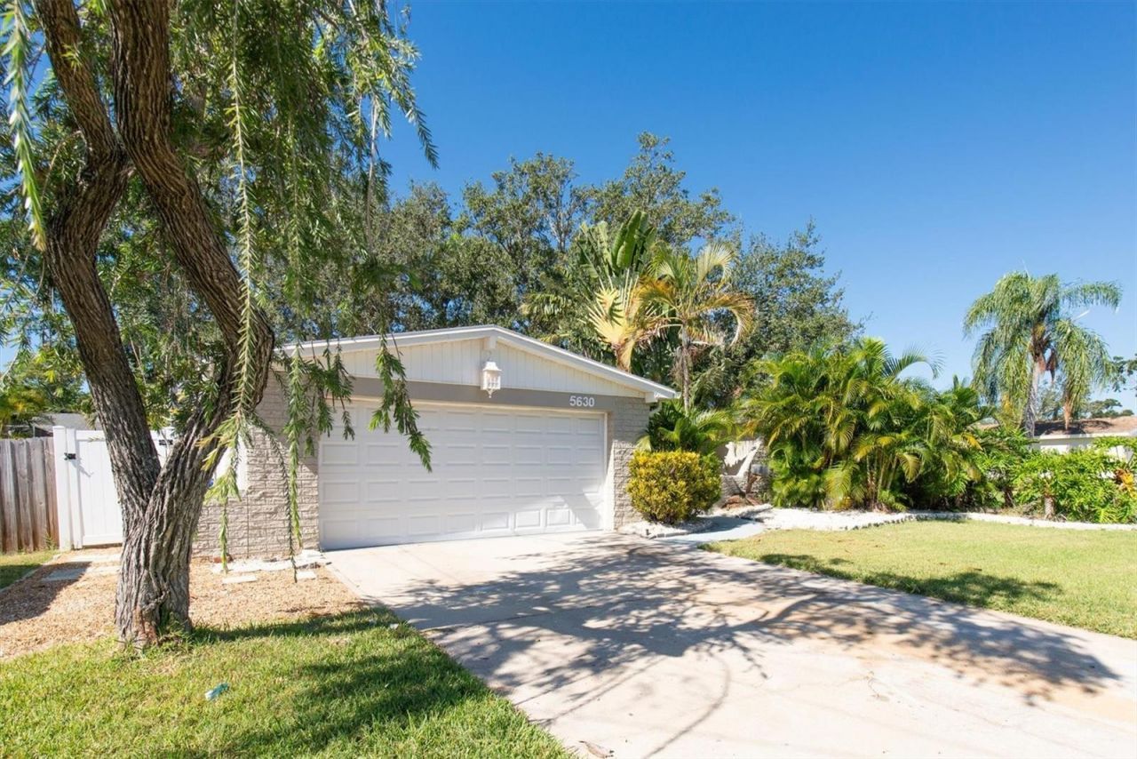 5630 Denver Street Ne, Saint Petersburg, FL 33703 Photo