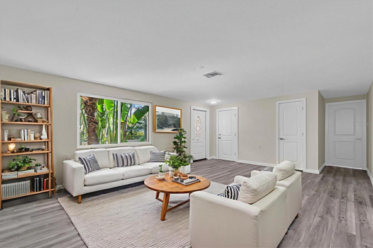 5630 Denver Street Ne, Saint Petersburg, FL 33703 Photo