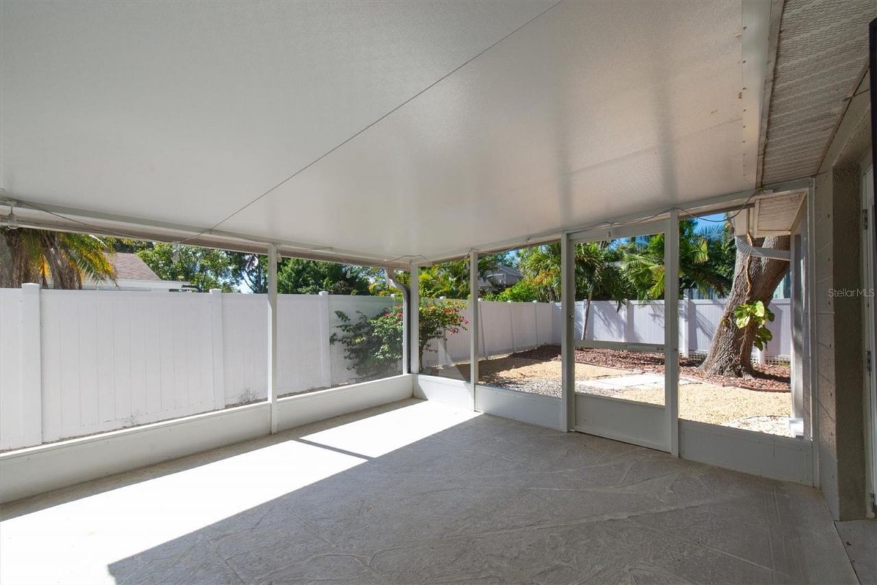 5630 Denver Street Ne, Saint Petersburg, FL 33703 Photo