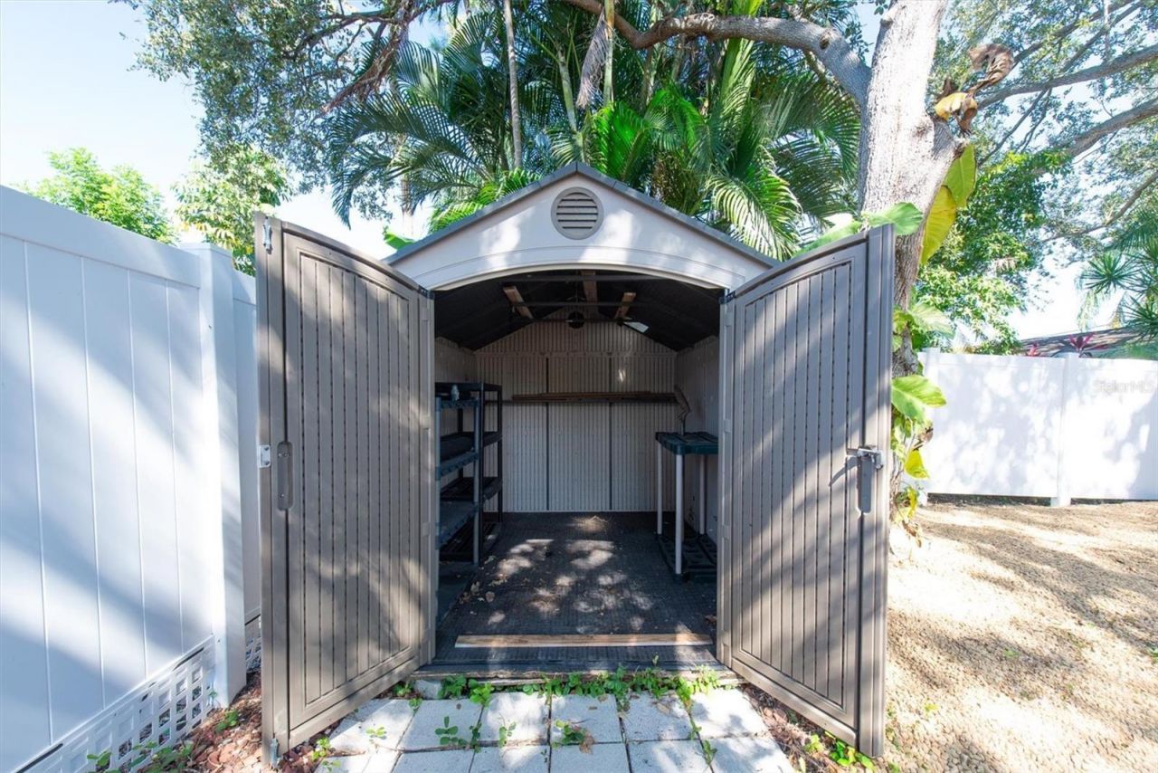 5630 Denver Street Ne, Saint Petersburg, FL 33703 Photo