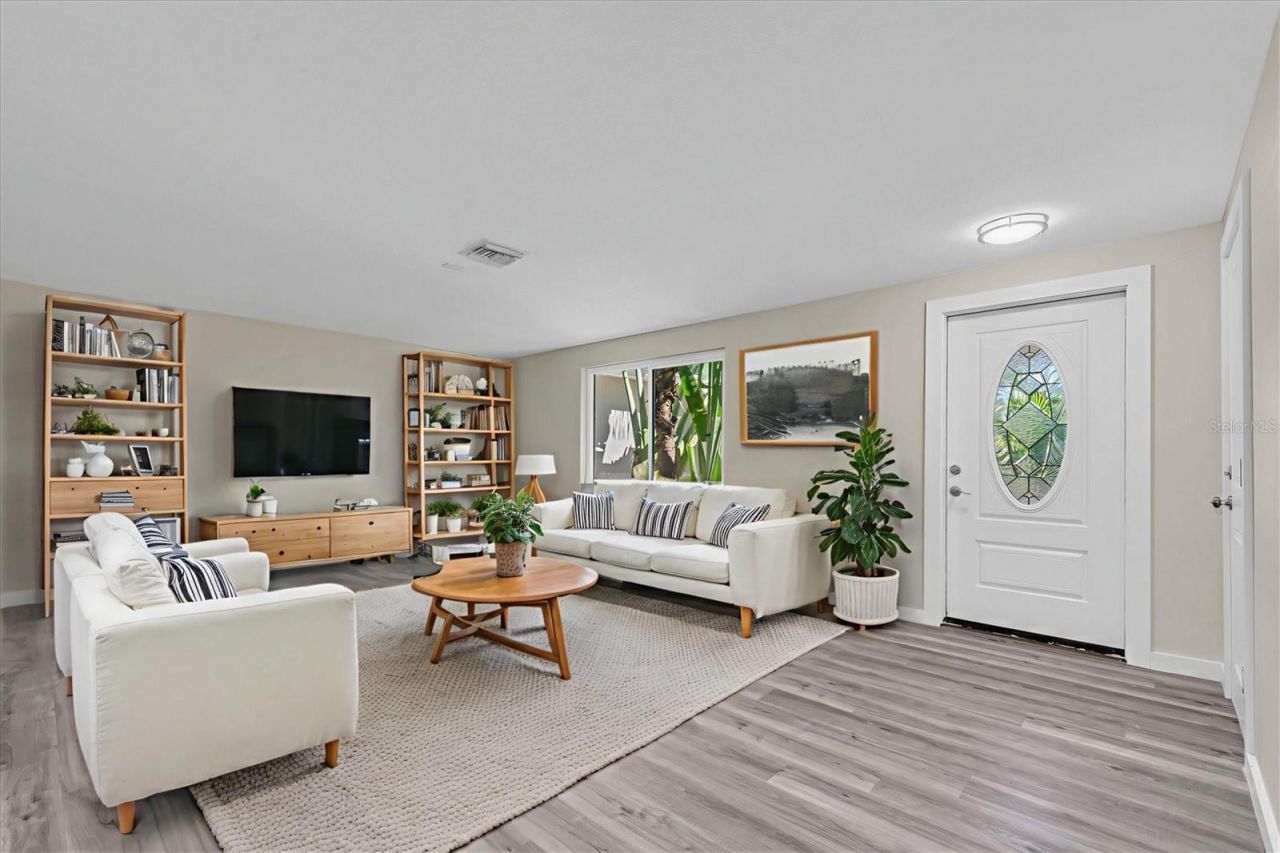 5630 Denver Street Ne, Saint Petersburg, FL 33703 Photo