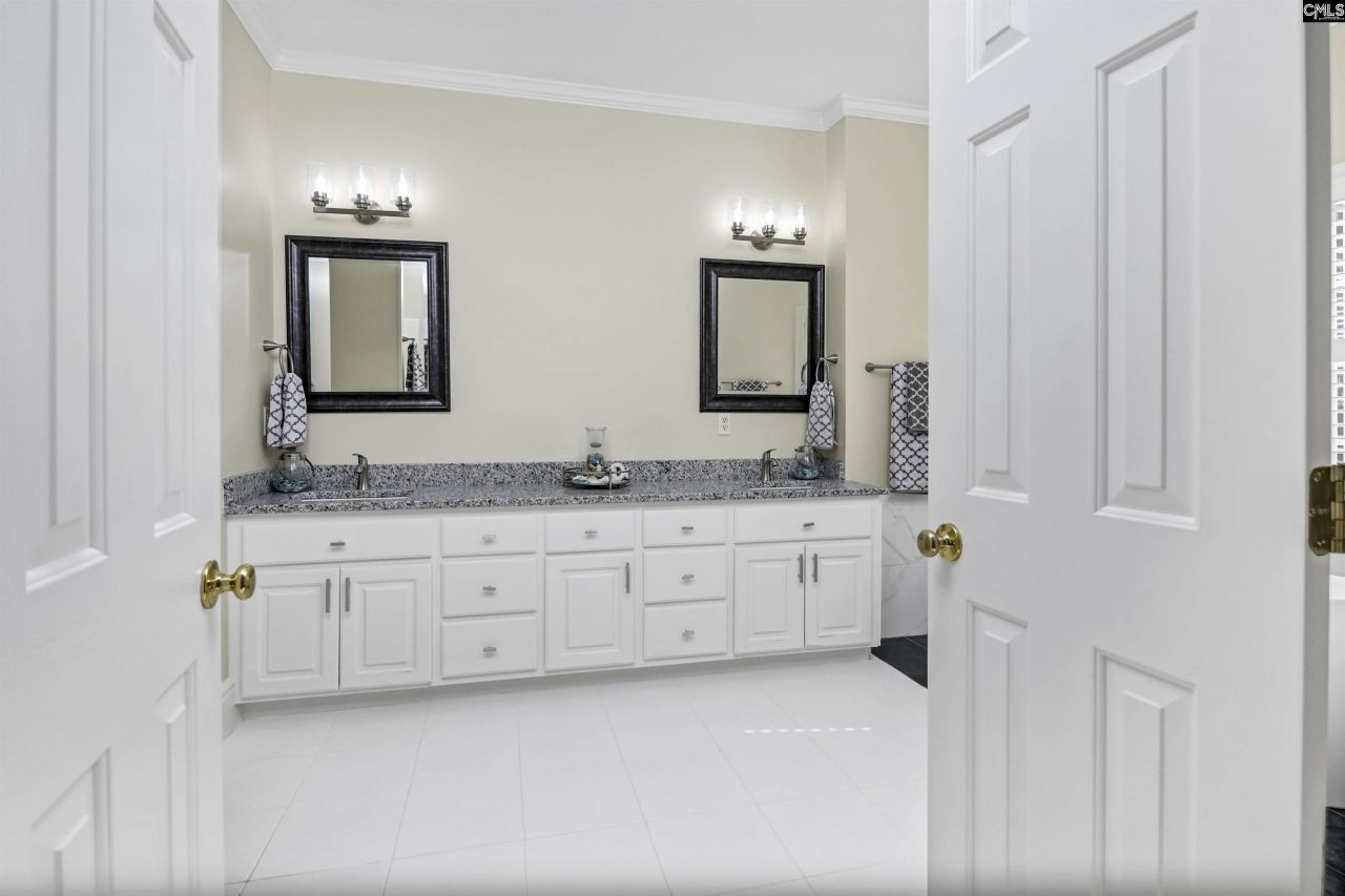 205 Cypress Ridge Photo 32