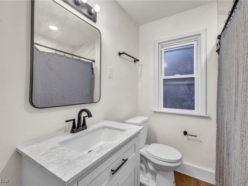 1881 W Pleasant Valley Road, Cleveland, OH 44134 Photo 14