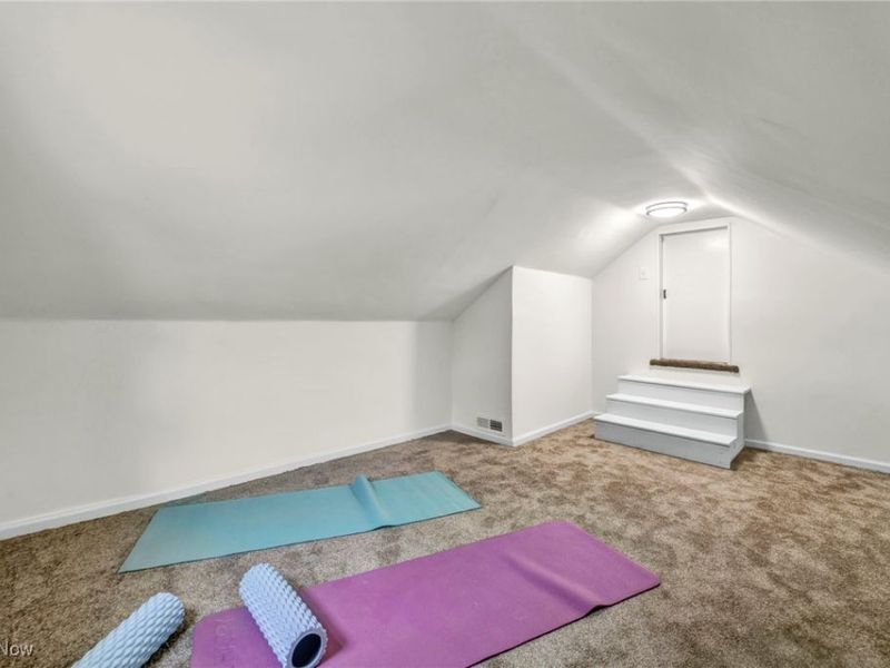 1881 W Pleasant Valley Road, Cleveland, OH 44134 Photo 24