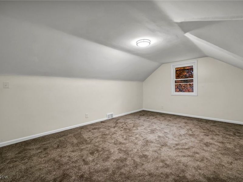 1881 W Pleasant Valley Road, Cleveland, OH 44134 Photo 25