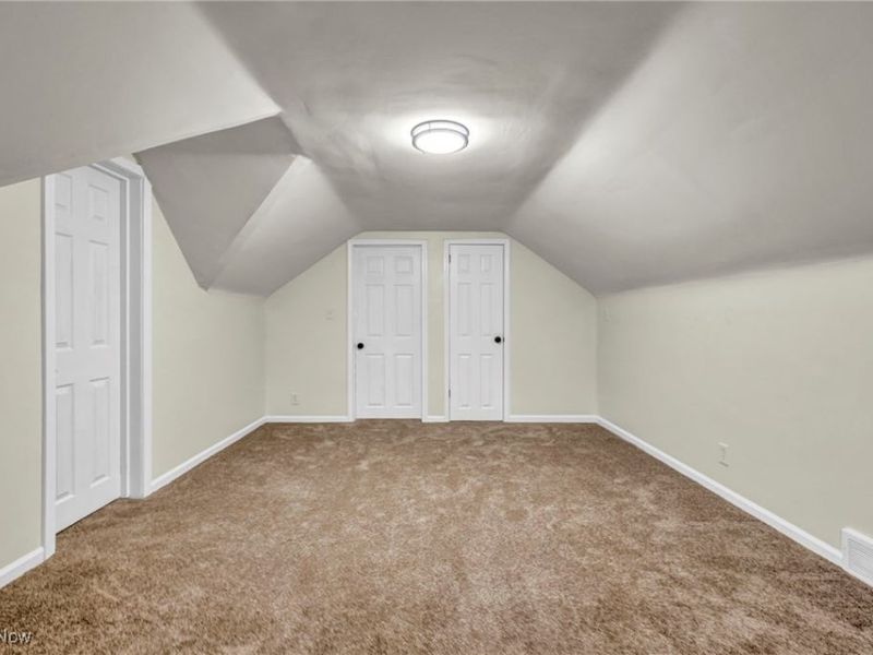 1881 W Pleasant Valley Road, Cleveland, OH 44134 Photo 27