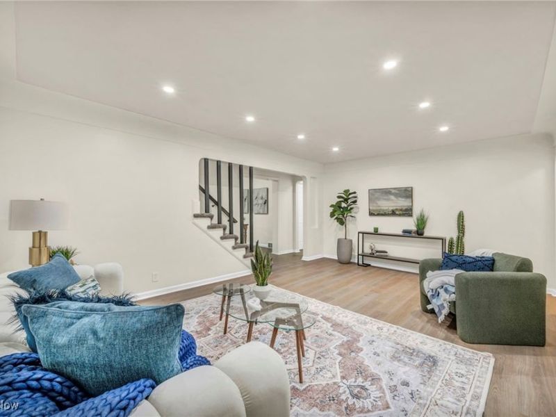 1881 W Pleasant Valley Road, Cleveland, OH 44134 Photo 5