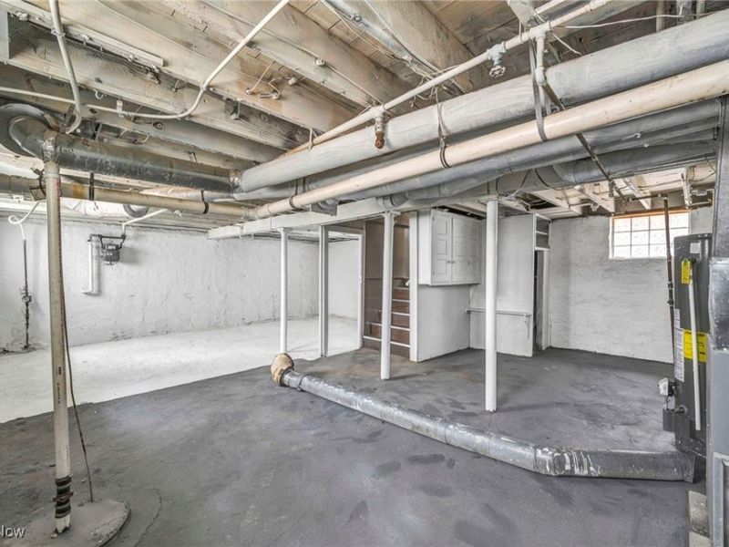 1677 Carlyon Road, East Cleveland, OH 44112 Photo 36